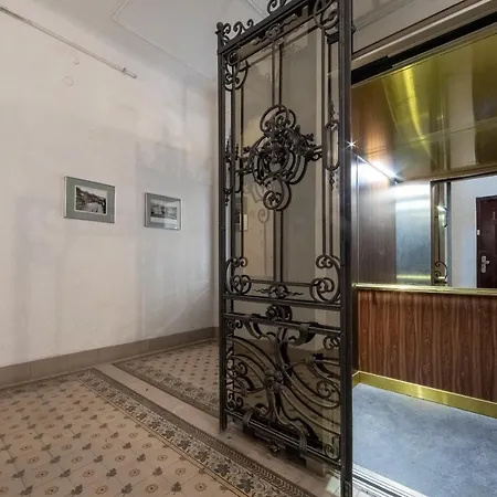 Luxury Diamond Κάρλοβι Βάρι